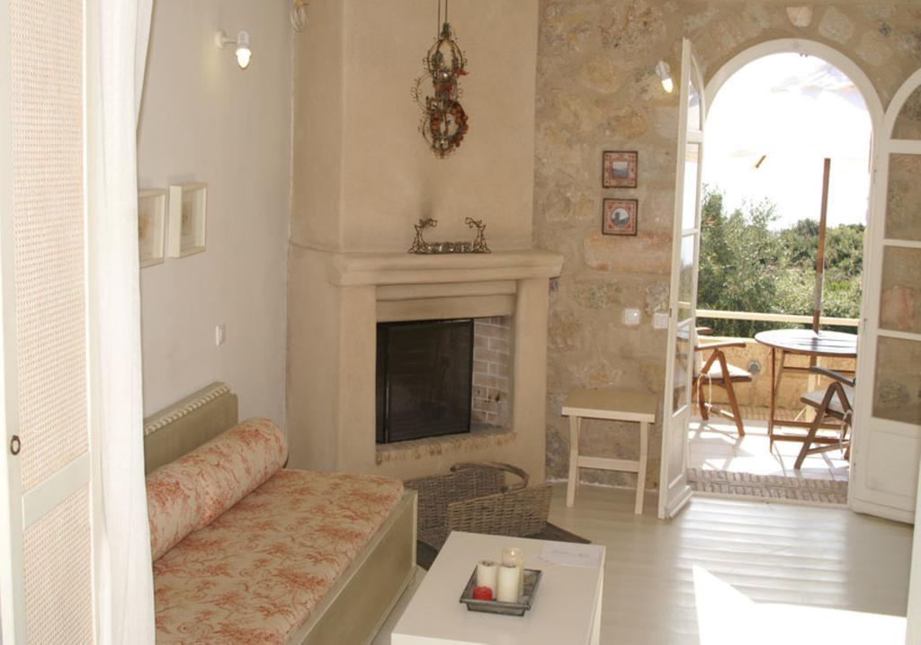 Katikies Manis Apartment Kardhamili Bagian luar foto