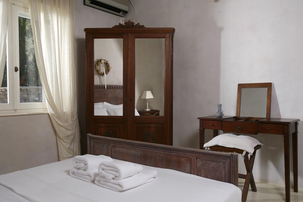 Katikies Manis Apartment Kardhamili Bagian luar foto