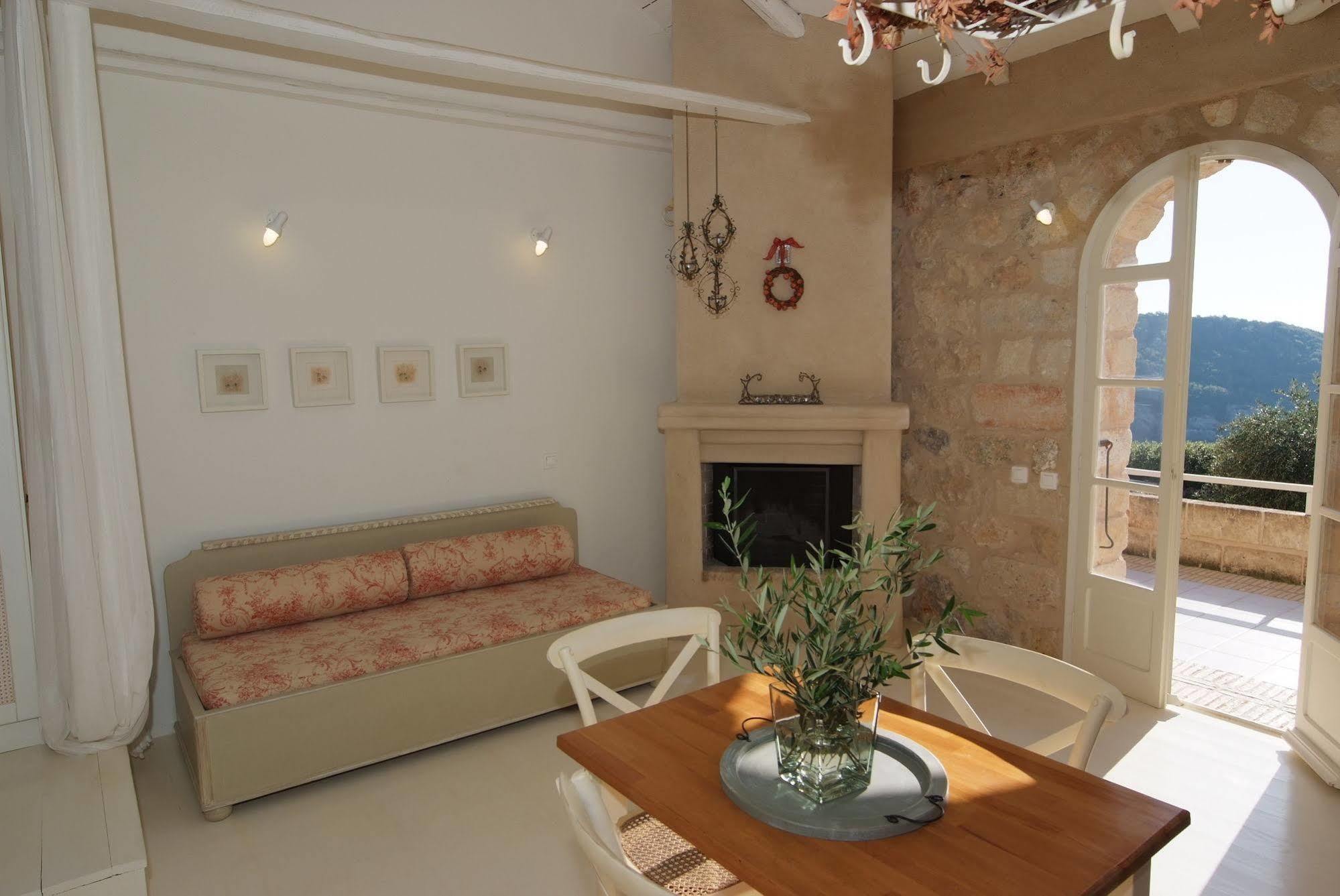 Katikies Manis Apartment Kardhamili Bagian luar foto